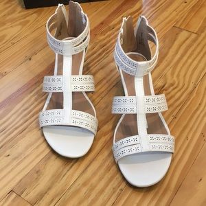 New Direction white Ava sandal wedge with box!